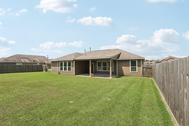 100 Jessica Drive, Dayton, TX 77535