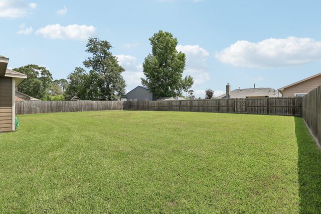 100 Jessica Drive, Dayton, TX 77535