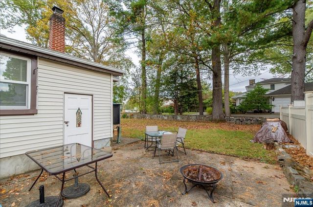 51 Lakeview Avenue, Ringwood, NJ 07456