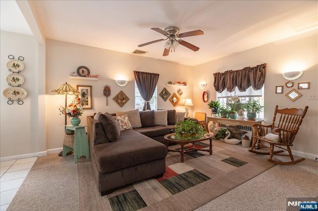 51 Lakeview Avenue, Ringwood, NJ 07456