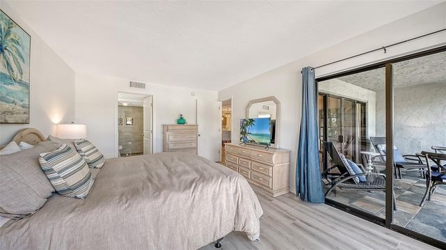 1249 DOCKSIDE PLACE 110, Sarasota, FL 34242