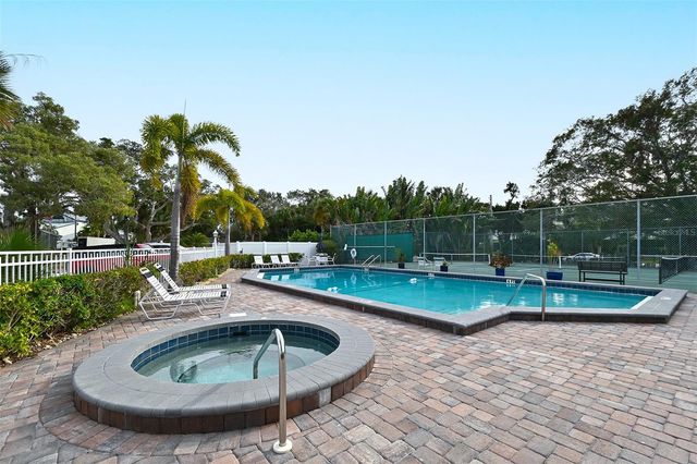 1249 DOCKSIDE PLACE 110, Sarasota, FL 34242