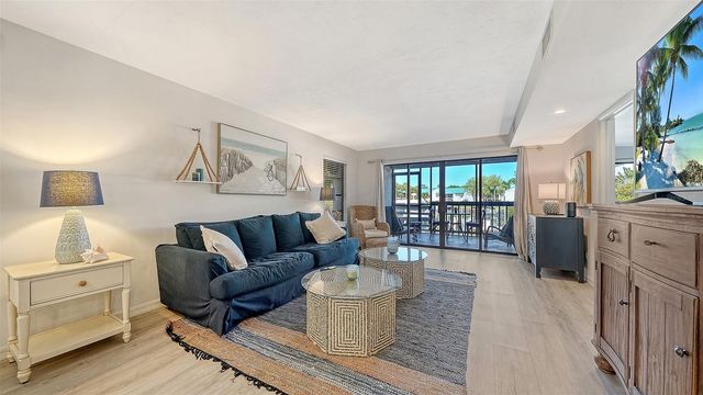 1249 DOCKSIDE PLACE 110, Sarasota, FL 34242