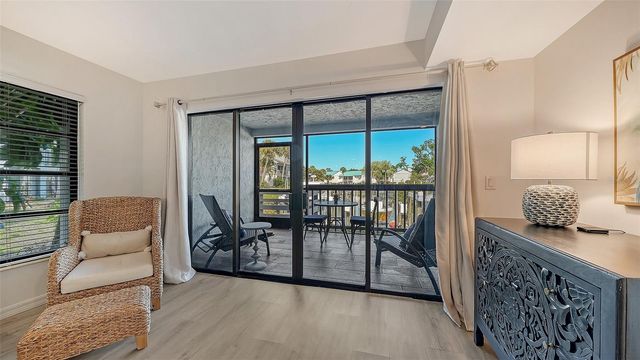 1249 DOCKSIDE PLACE 110, Sarasota, FL 34242