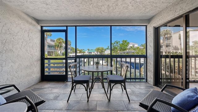 1249 DOCKSIDE PLACE 110, Sarasota, FL 34242