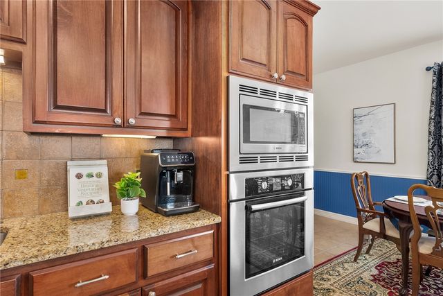 119 Ball St, Rockport, TX 78382