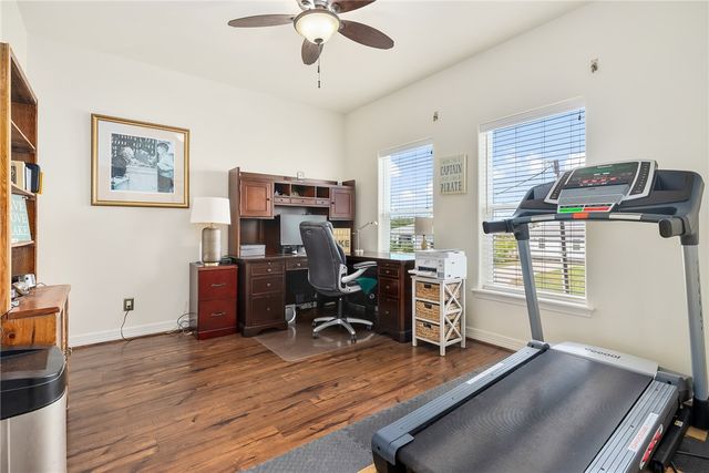 119 Ball St, Rockport, TX 78382