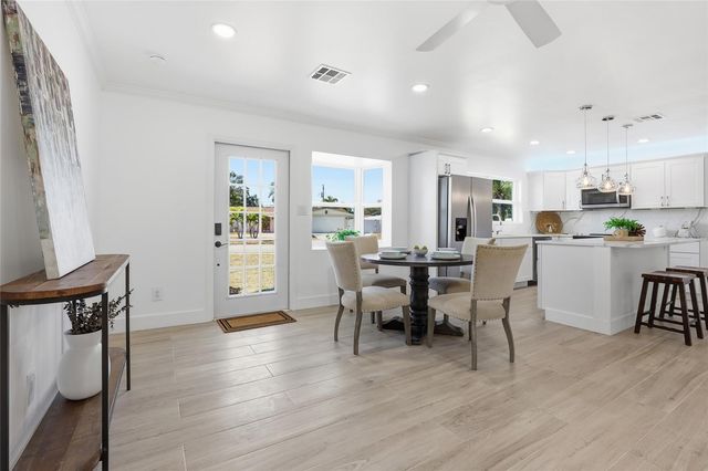 4637 MACEACHEN BOULEVARD, Sarasota, FL 34233