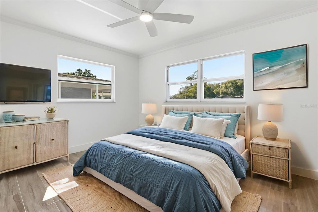 Image 29 of property listing at 4637 MACEACHEN BOULEVARD, Sarasota, FL 34233