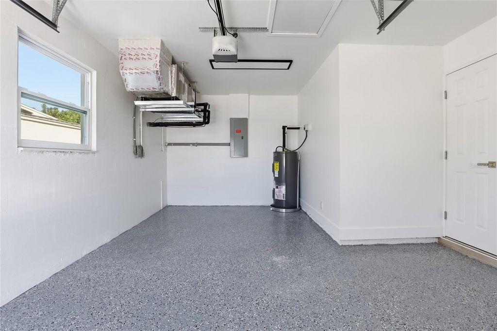 Image 38 of property listing at 4637 MACEACHEN BOULEVARD, Sarasota, FL 34233