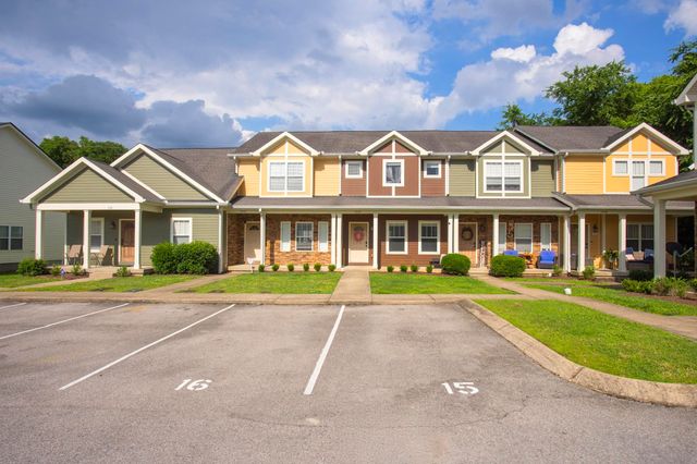 1935 Lombardia Ln, Madison, TN 37115