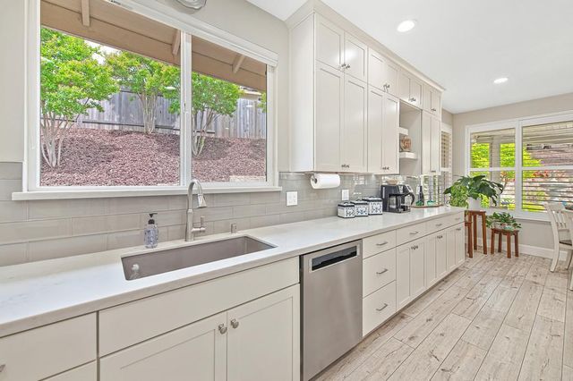 3135 Weymouth Way, Rescue, CA 95672