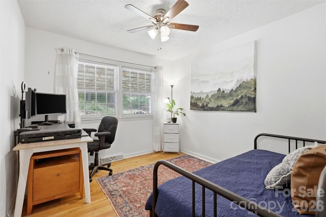6607 Elmwood Circle, Charlotte, NC 28214