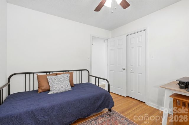 6607 Elmwood Circle, Charlotte, NC 28214