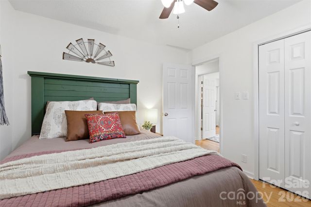 6607 Elmwood Circle, Charlotte, NC 28214