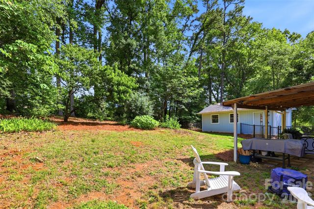 6607 Elmwood Circle, Charlotte, NC 28214