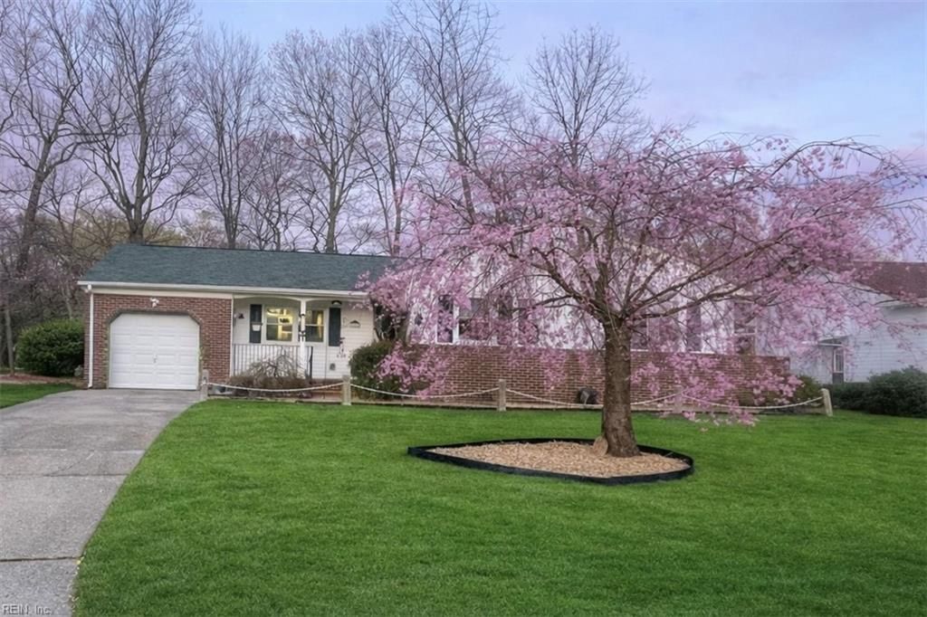 886 Lacon DR, Newport News, VA 23608