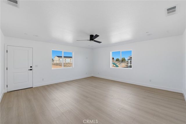 11412 Calcite Street, Hesperia, CA 92345