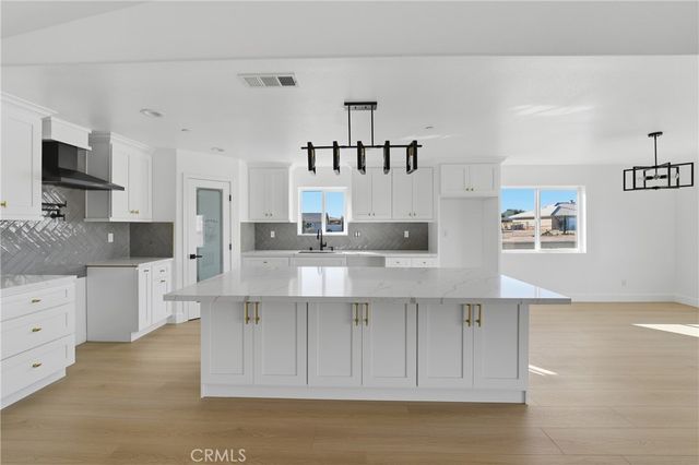 11412 Calcite Street, Hesperia, CA 92345