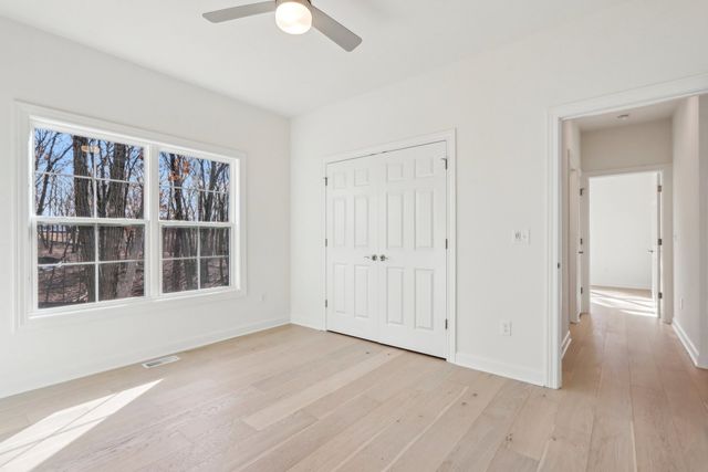 39W909 N Hathaway Lane, Geneva, IL 60134