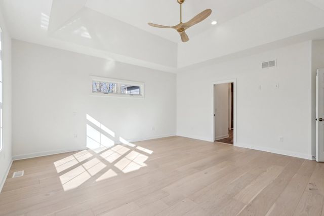 39W909 N Hathaway Lane, Geneva, IL 60134