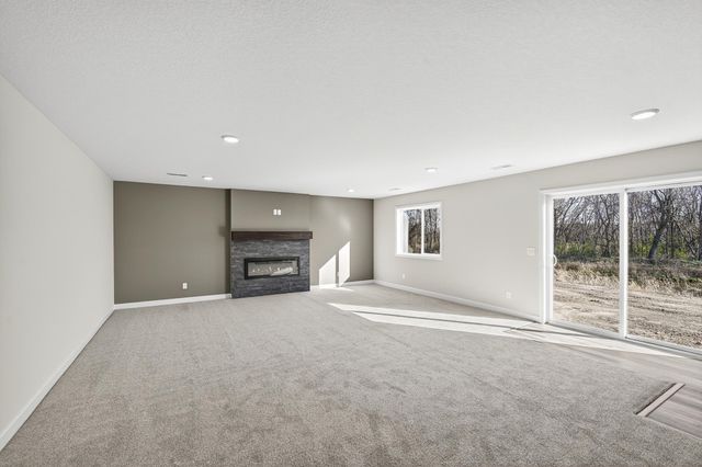 4617 89th Street NE, Monticello, MN 55362