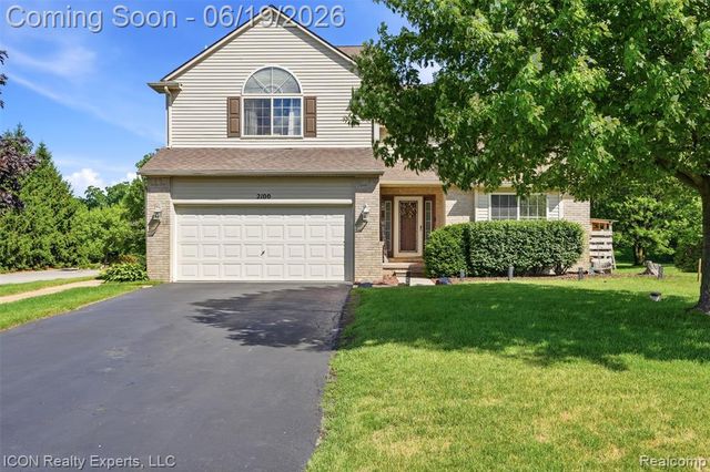 2100 Ore Creek Lane, Brighton, MI 48114