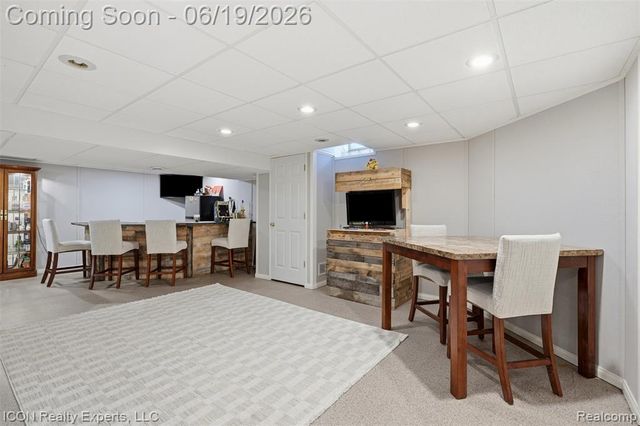 2100 Ore Creek Lane, Brighton, MI 48114
