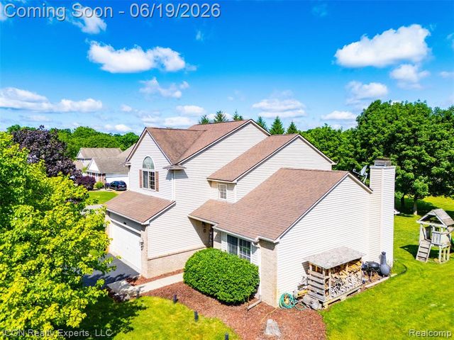 2100 Ore Creek Lane, Brighton, MI 48114