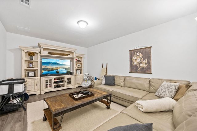 15114 Arenosa Avenue, Mont Belvieu, TX 77523