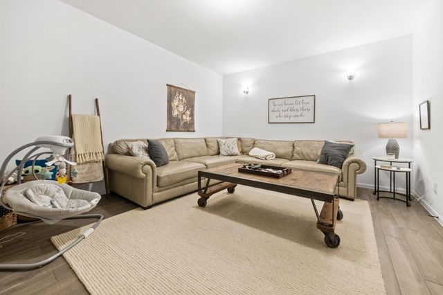 15114 Arenosa Avenue, Mont Belvieu, TX 77523