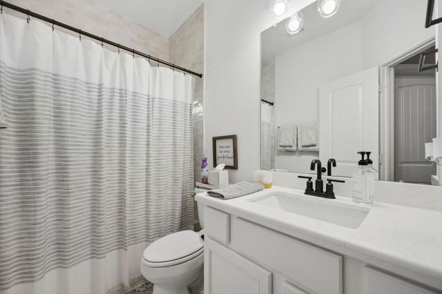 15114 Arenosa Avenue, Mont Belvieu, TX 77523