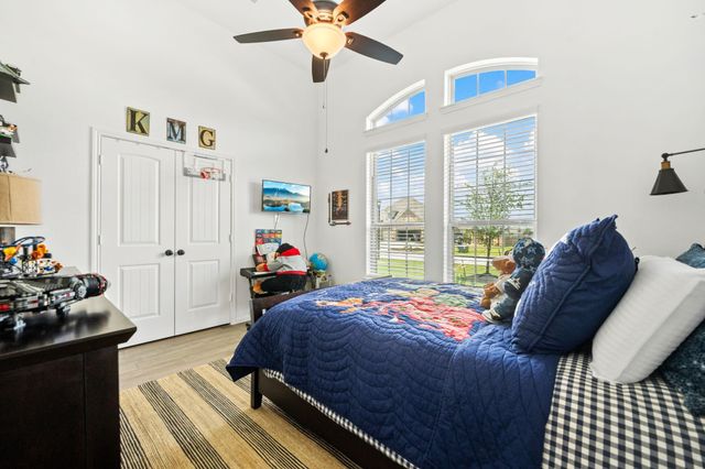 15114 Arenosa Avenue, Mont Belvieu, TX 77523