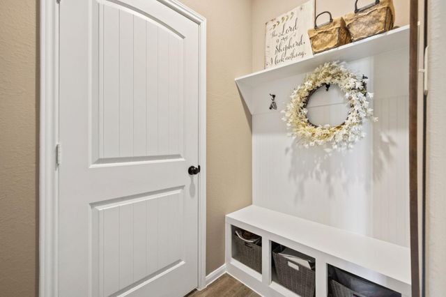 15114 Arenosa Avenue, Mont Belvieu, TX 77523