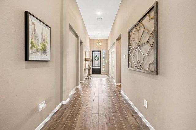 15114 Arenosa Avenue, Mont Belvieu, TX 77523