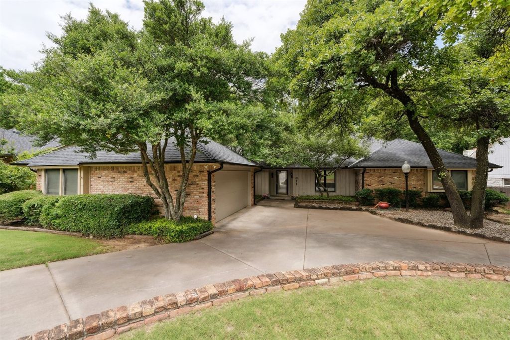 611 Sunny Brook Drive, Edmond, OK 73034