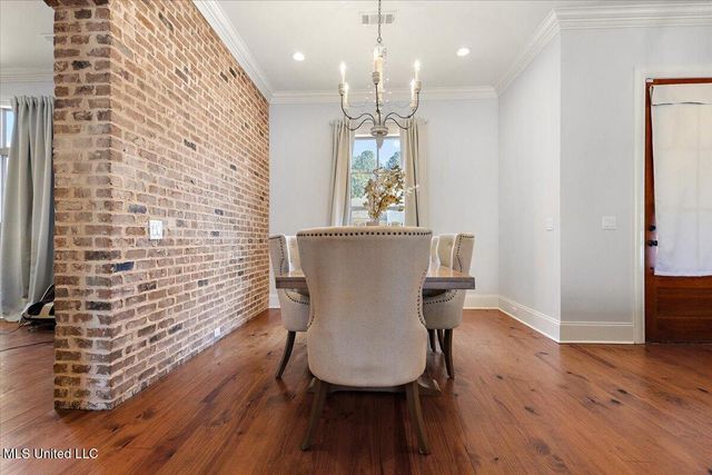 213 S Woodcreek Road, Madison, MS 39110