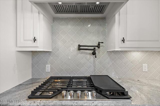 213 S Woodcreek Road, Madison, MS 39110