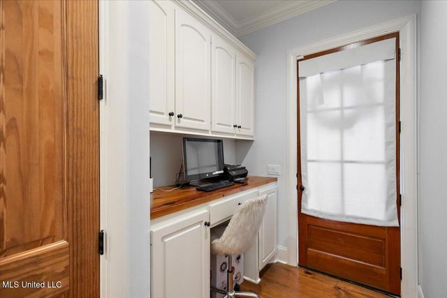 213 S Woodcreek Road, Madison, MS 39110