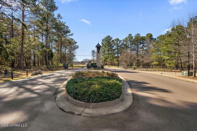 213 S Woodcreek Road, Madison, MS 39110