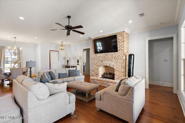 213 S Woodcreek Road, Madison, MS 39110