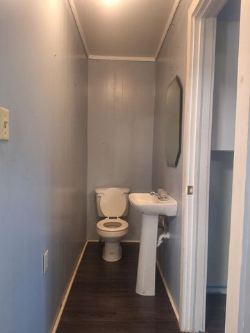 716 Eatonville Rd., Hattiesburg, MS 39401