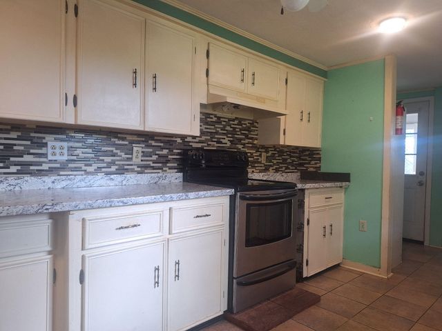 716 Eatonville Rd., Hattiesburg, MS 39401