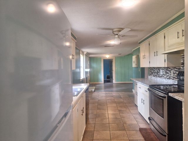 716 Eatonville Rd., Hattiesburg, MS 39401