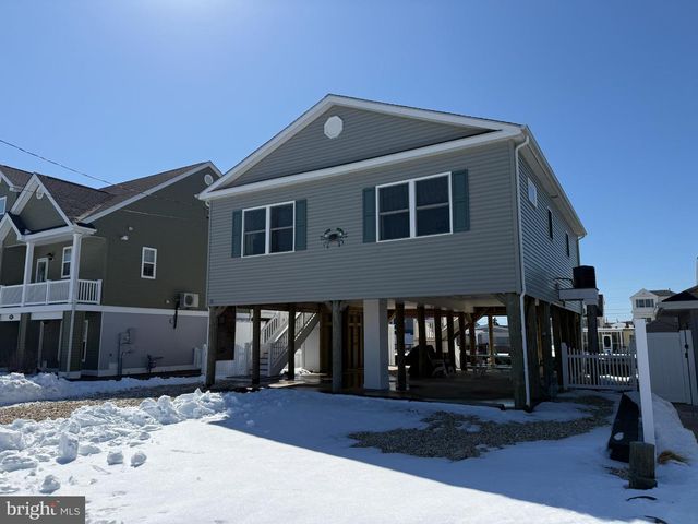 52 PHYLLIS LN, Manahawkin, NJ 08050