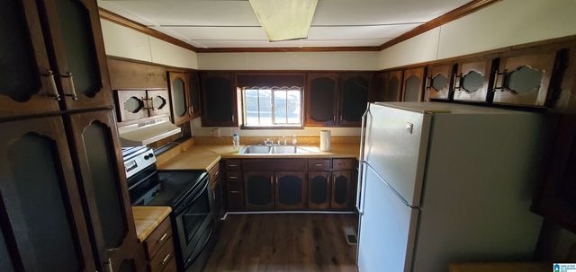 400 E 3RD STREET, Sylacauga, AL 35150