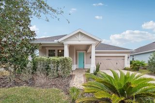 23 Lakefront Ln, St Augustine, FL 32095