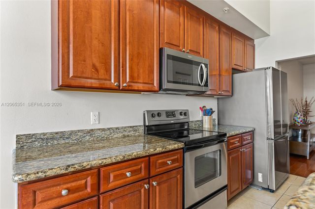 3001 NE 185th Street 707, Aventura, FL 33180