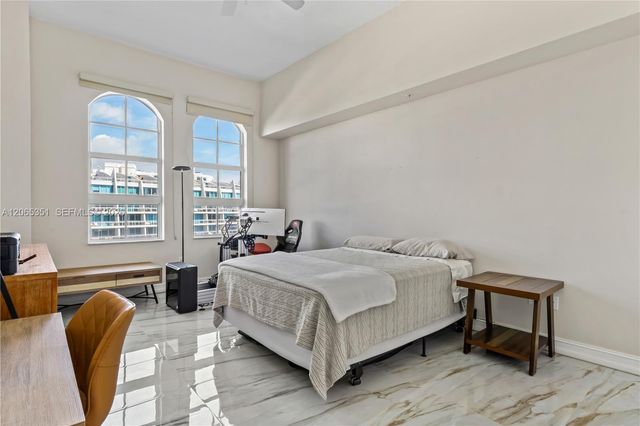 3001 NE 185th Street 707, Aventura, FL 33180
