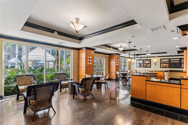 3001 NE 185th Street 707, Aventura, FL 33180